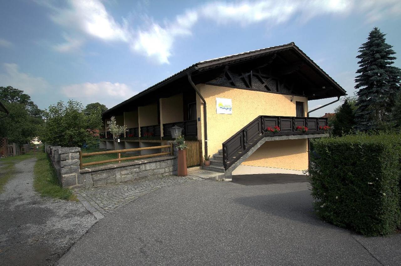 Gaestehaus Obermeier Ruhmannsfelden Esterno foto